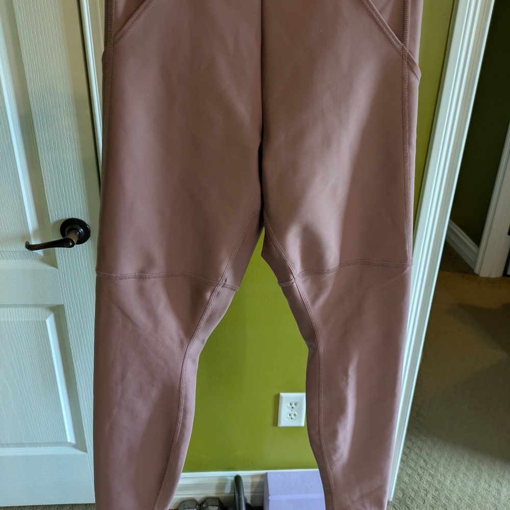ALO Yoga Mauve Leggings